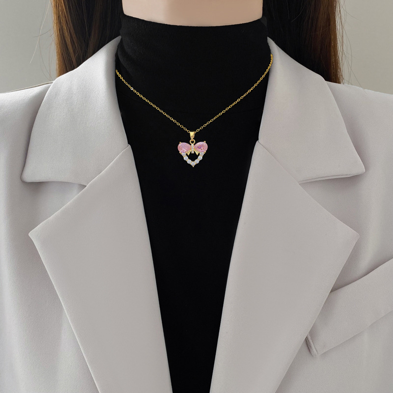 Модный роскошный кулон в форме – обзор и цена Butterfly Clasp Deployant